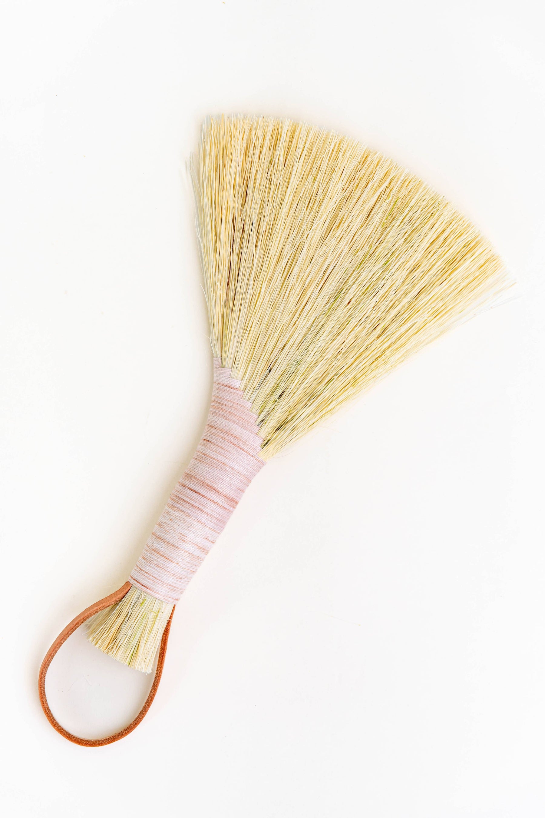 Wing Broom Pink