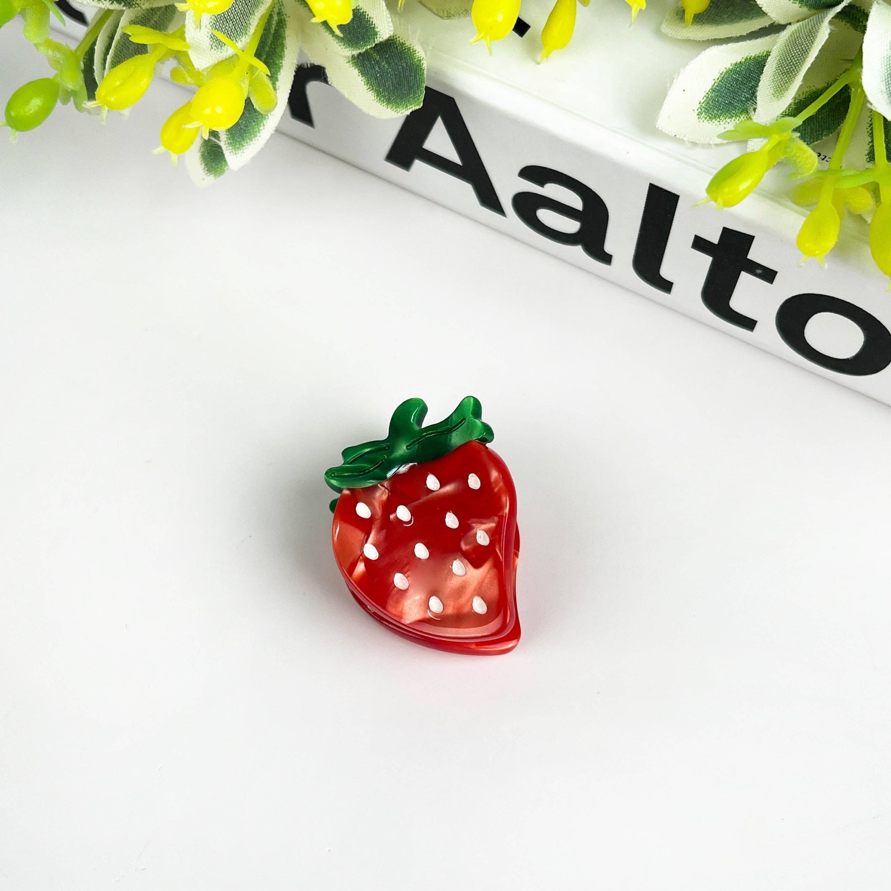 Mini Hair Clip Strawberry