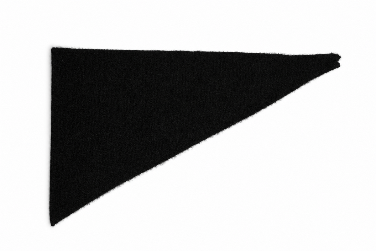 Cashmere Triangle Scarf Black