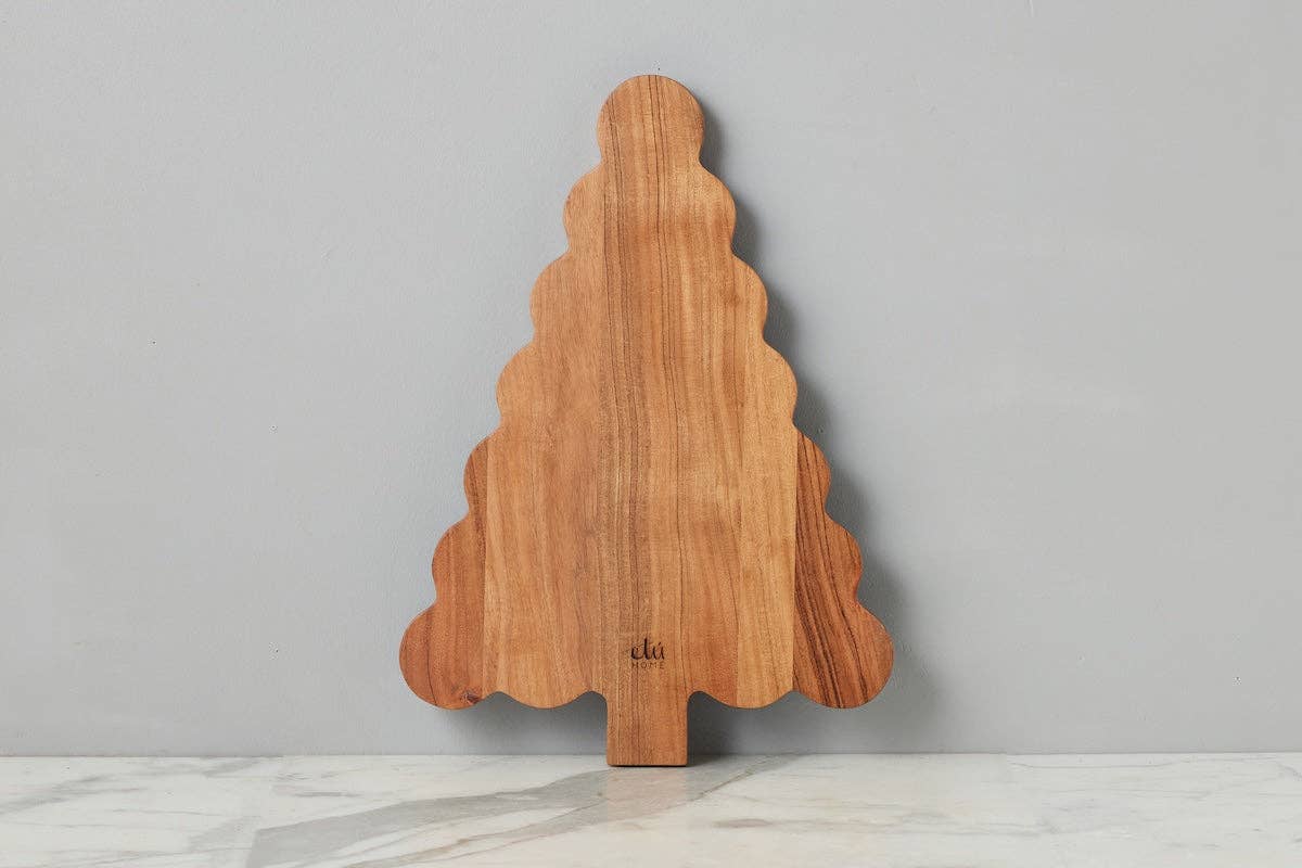 Scalloped Tree Cutting Board