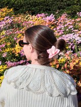 Claw Magnolia Flower Cream