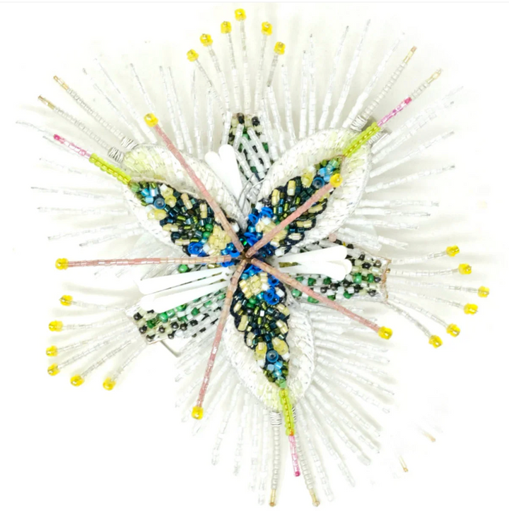 Brooch White Foliosa