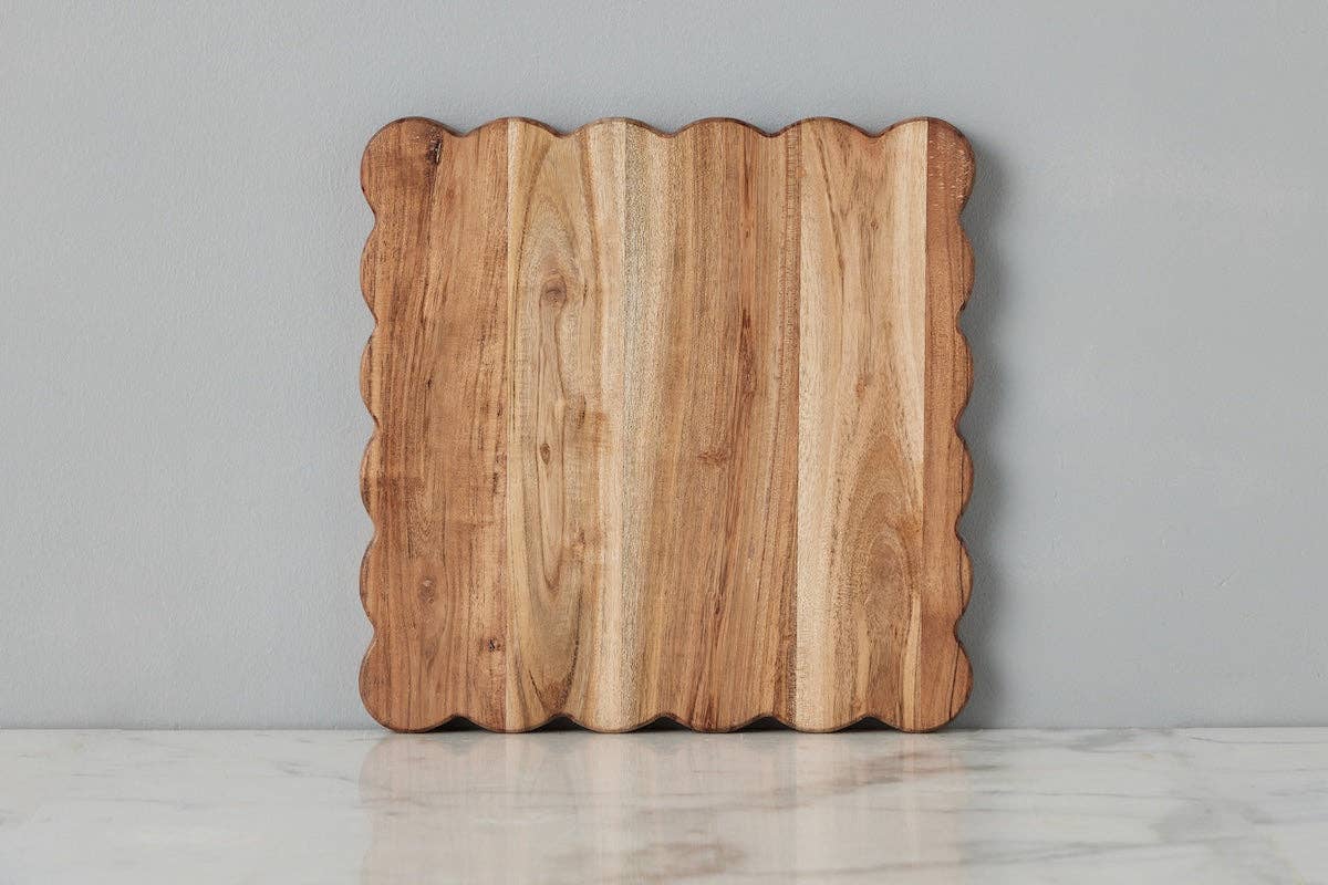 Scalloped Cutting Board Medium Square