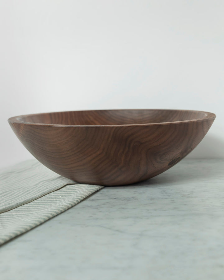 Peterman 21" Black Walnut Round Bowl