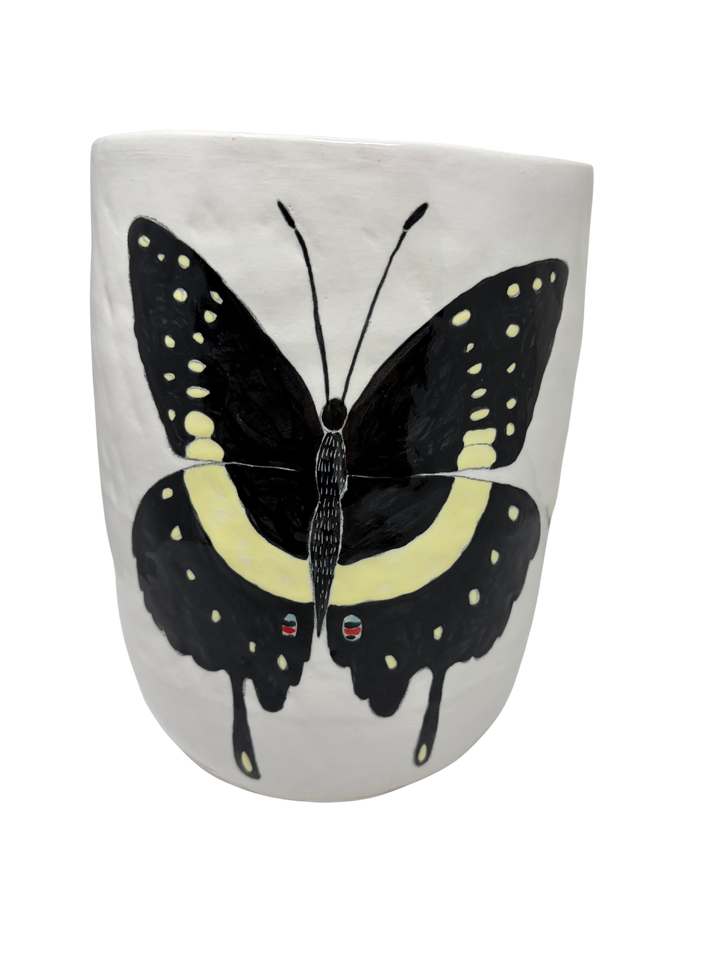 Medium Vase Butterfly 1