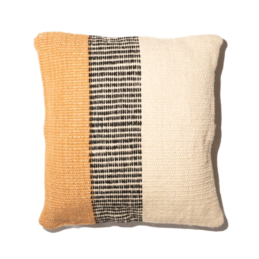 Pillow Black 20x20